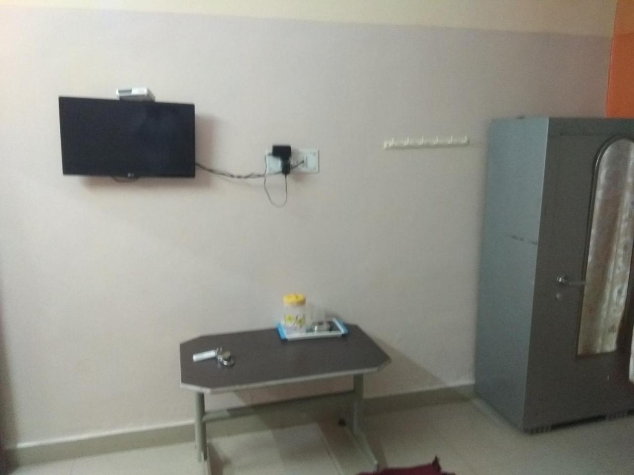 Apoorva Residency Hotel Bangalore Exterior photo