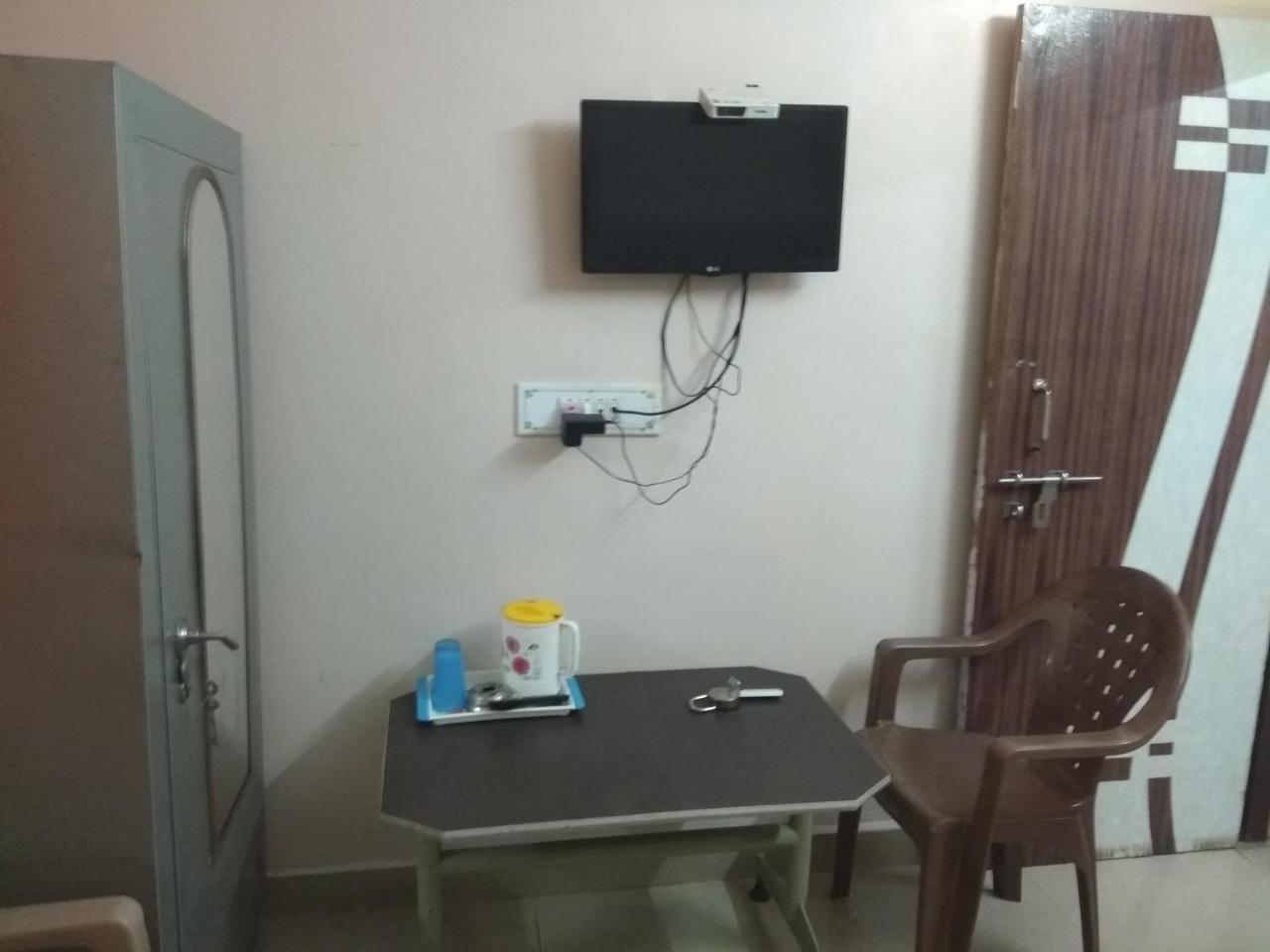 Apoorva Residency Hotel Bangalore Exterior photo
